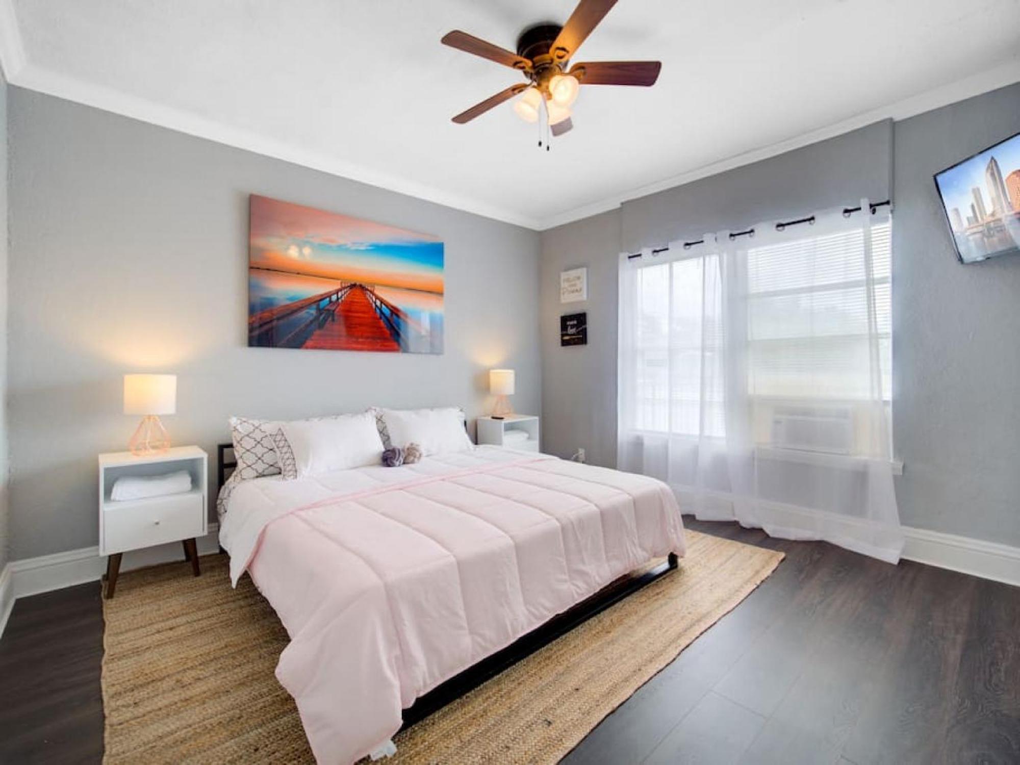 Modern Westshore Apartment Tampa Luaran gambar