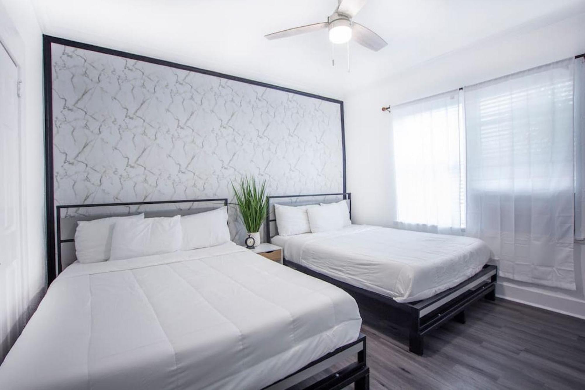 Modern Westshore Tampa Luaran gambar