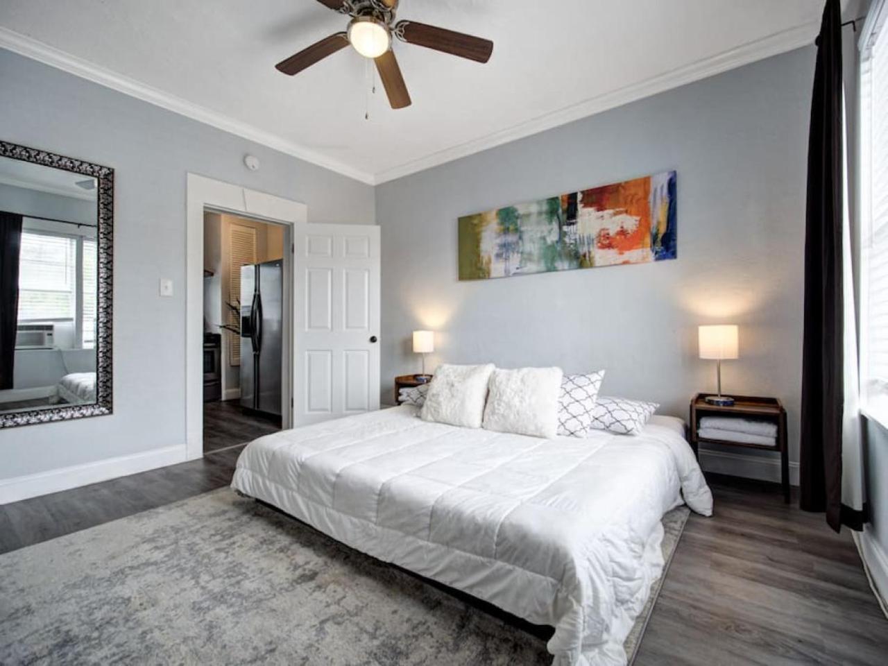 Modern Westshore Tampa Luaran gambar