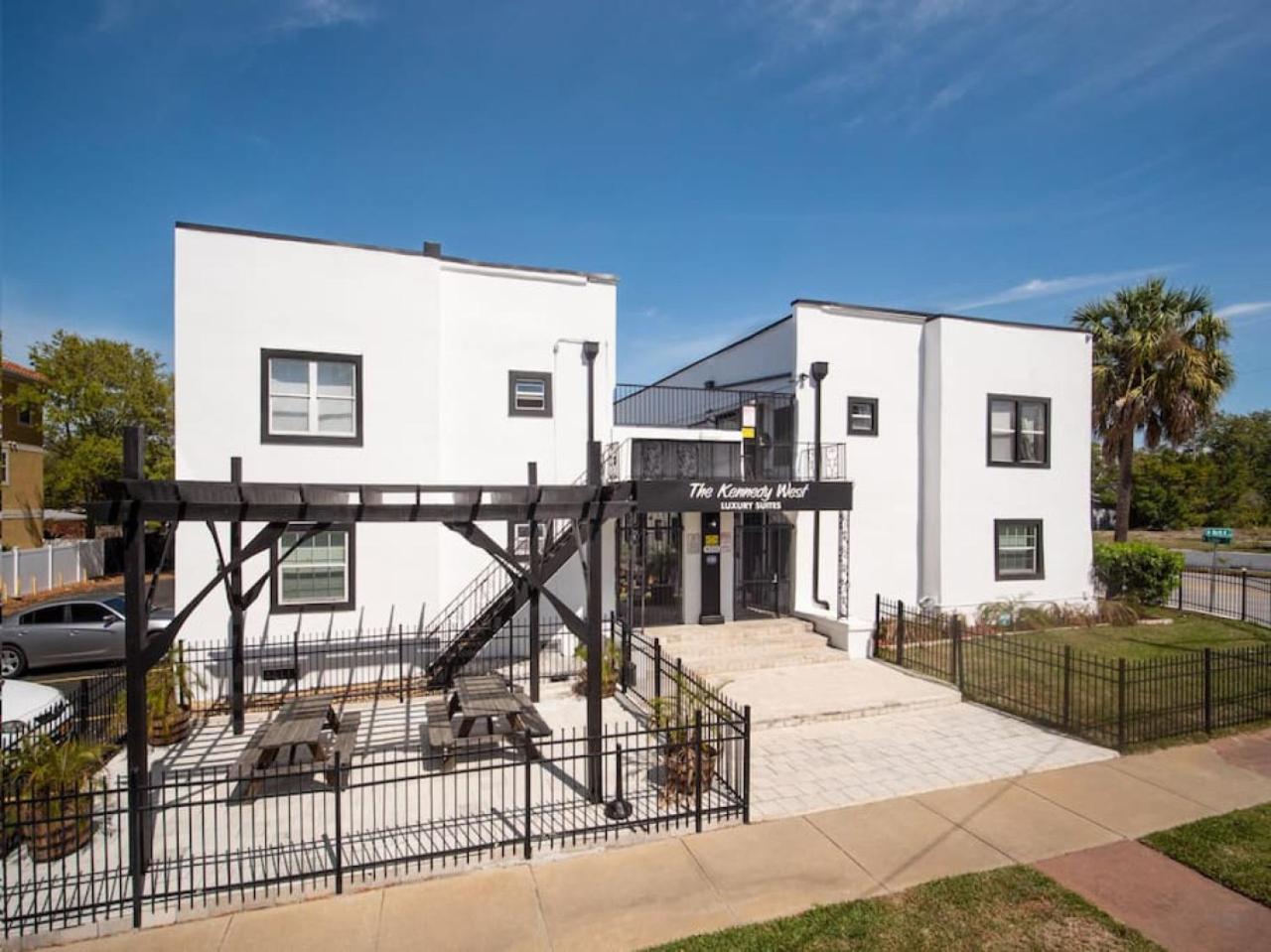 Modern Westshore Tampa Luaran gambar